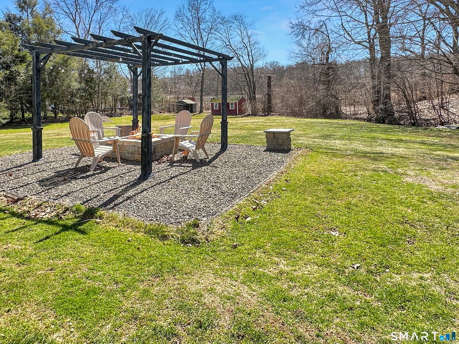 65 Nida Drive Photo 10