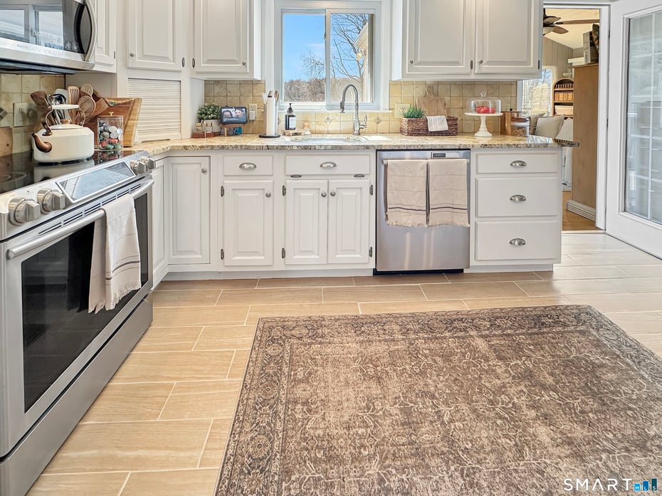 65 Nida Drive Photo 17