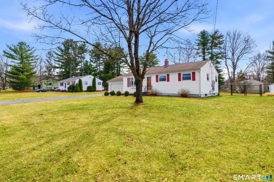 37 Farnham Road Photo 3