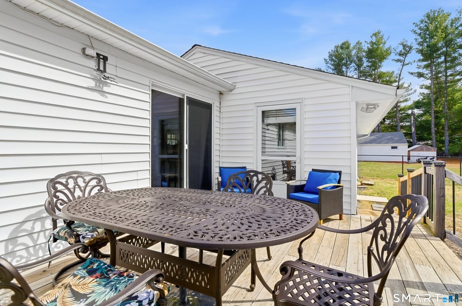 37 Farnham Road Photo 12