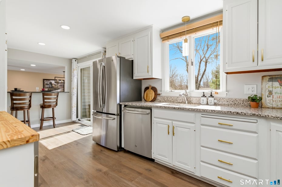 37 Farnham Road Photo 14