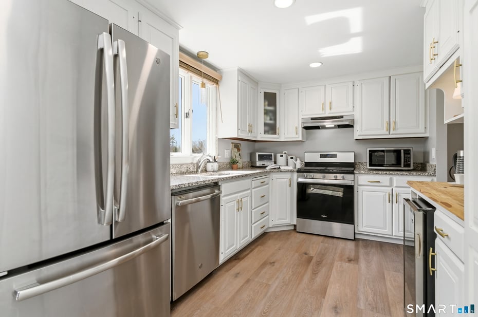 37 Farnham Road Photo 16