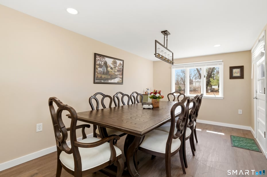 37 Farnham Road Photo 29