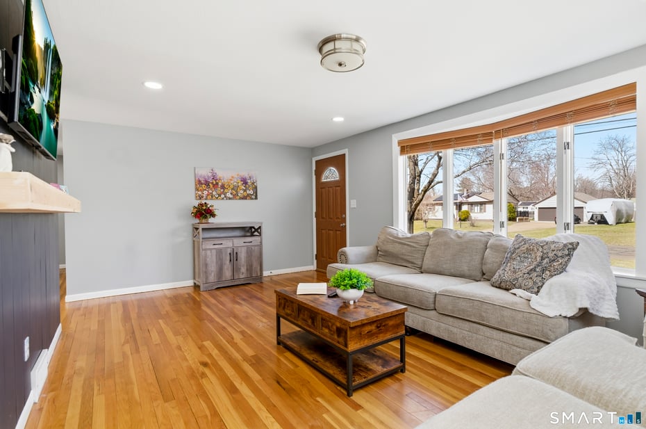 37 Farnham Road Photo 30