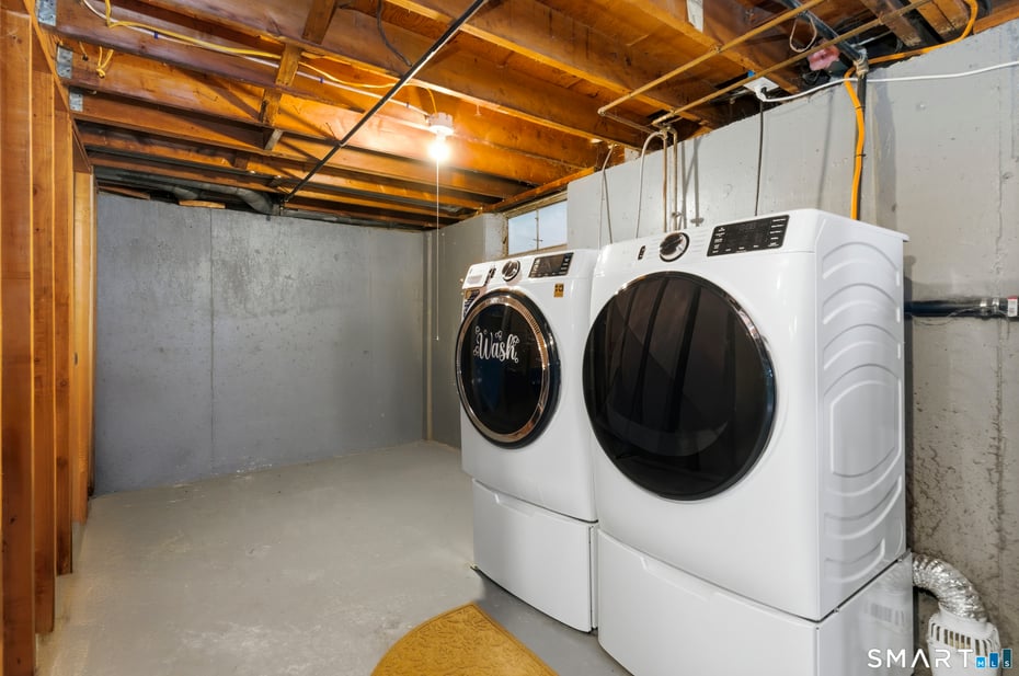 37 Farnham Road Photo 36