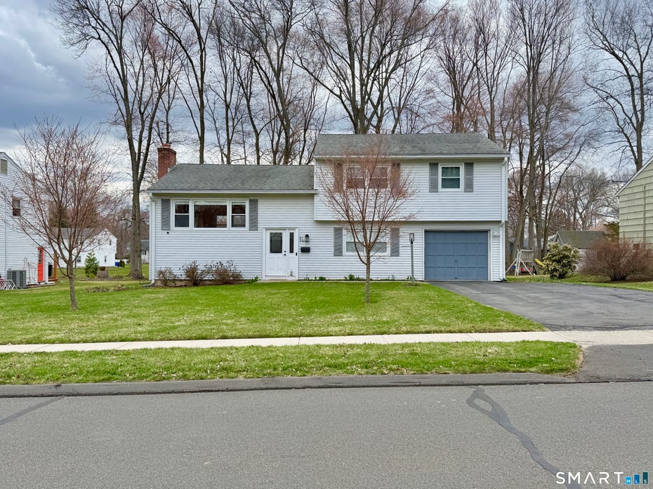 47 Fuller Drive Photo 1