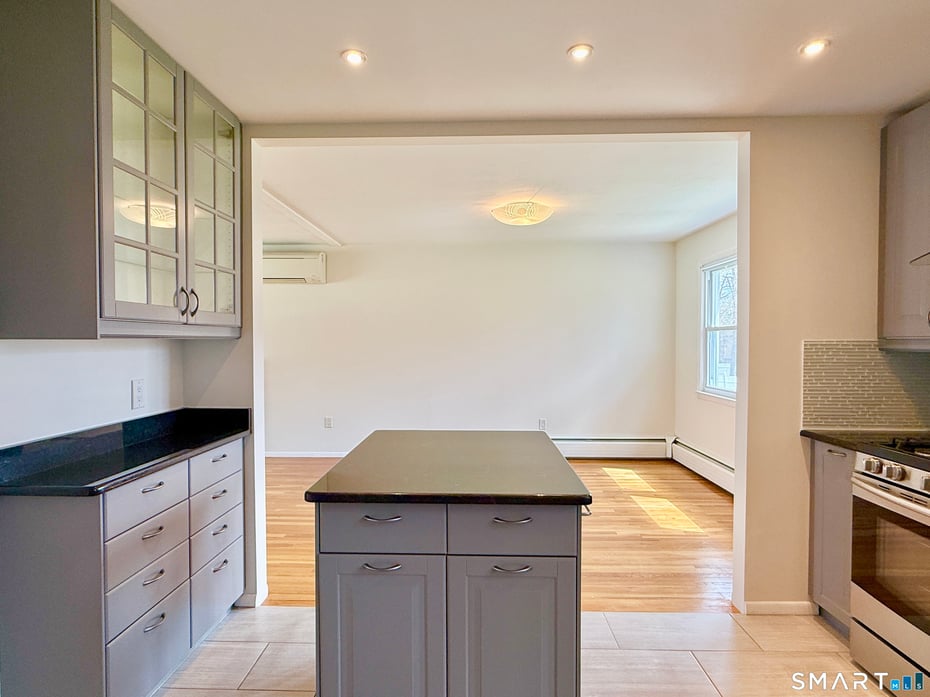 47 Fuller Drive Photo 5