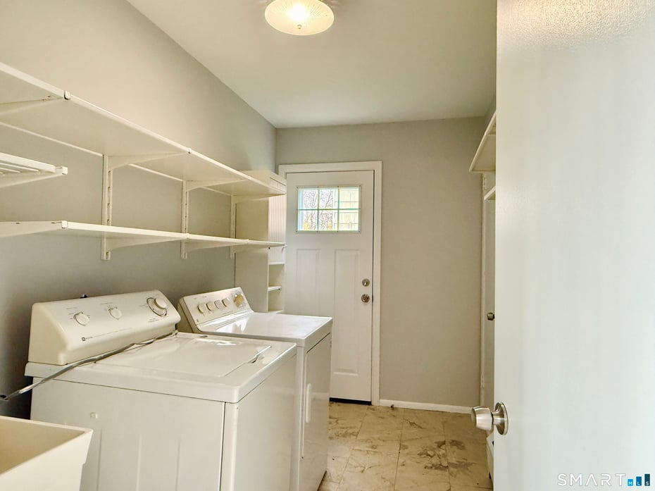 47 Fuller Drive Photo 36