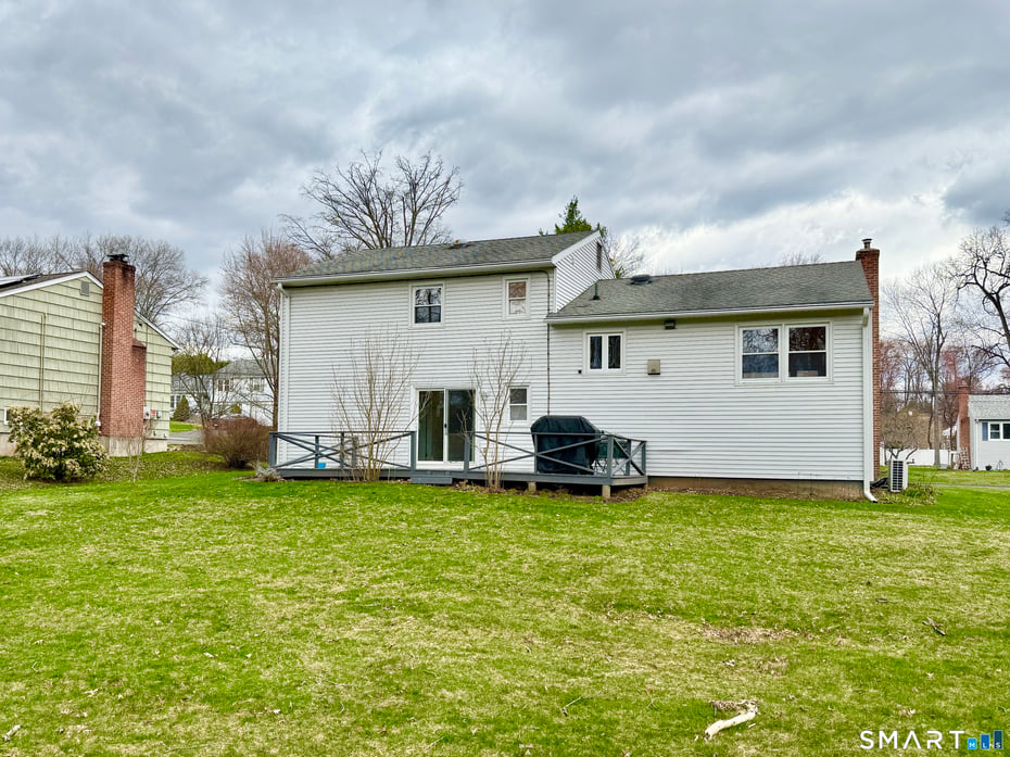 47 Fuller Drive Photo 39