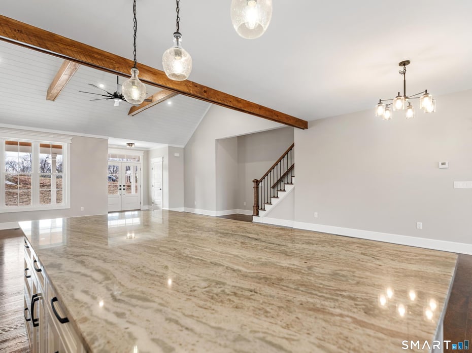 12 Meadowcrest Drive North Photo 10