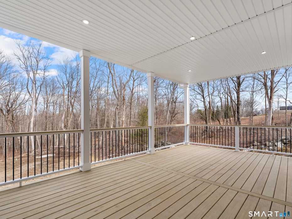 12 Meadowcrest Drive North Photo 37