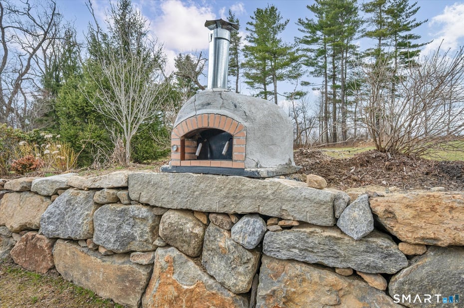 566 Maple Street Photo 29