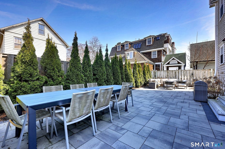 32 Millwood Street Photo 4