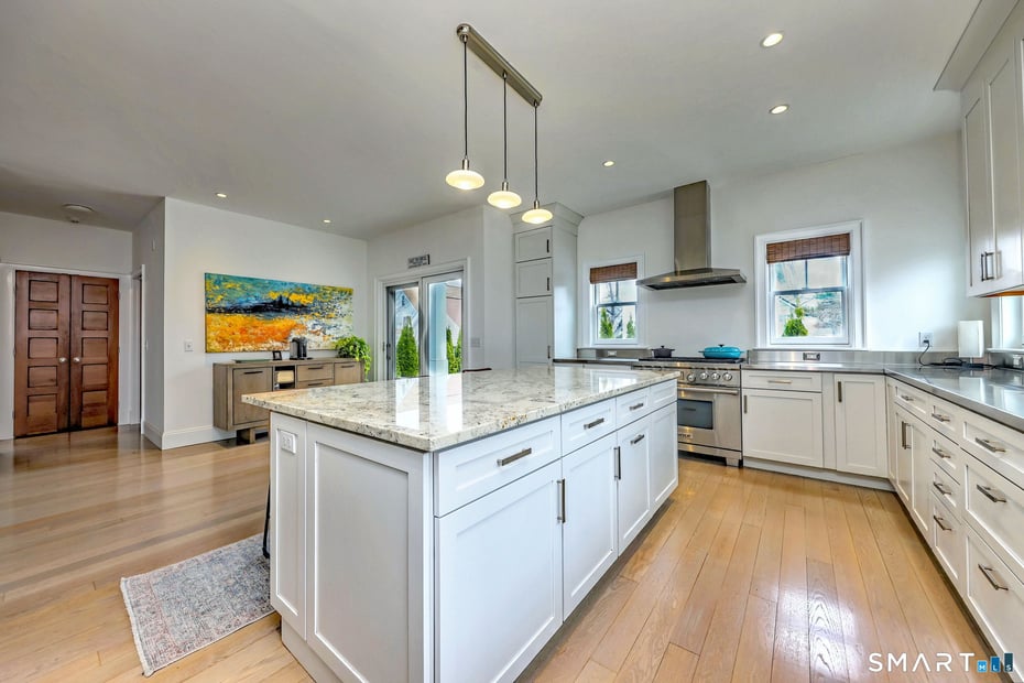 32 Millwood Street Photo 8