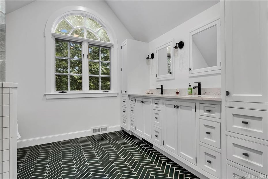 39 Cemetery Hill Road Photo 18