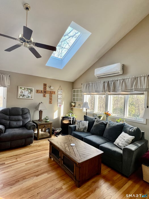 302 Cliffside Drive  #+ Garage G82 #+ Garage G82 Photo 3