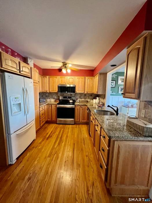 302 Cliffside Drive  #+ Garage G82 #+ Garage G82 Photo 8