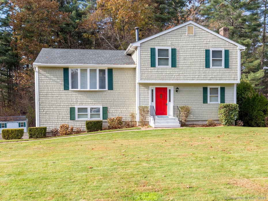 26 Woodside Drive Photo 1
