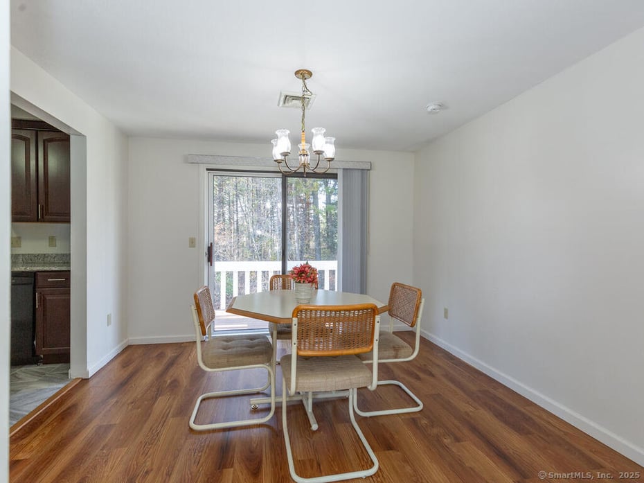 26 Woodside Drive Photo 12