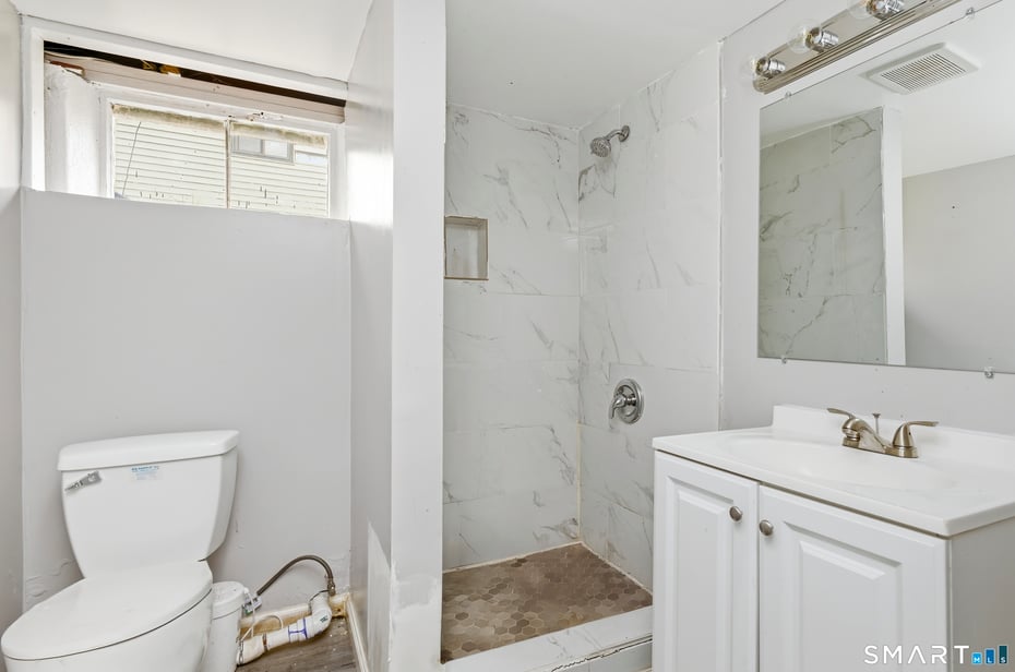 140 Cottage Grove Road Photo 28