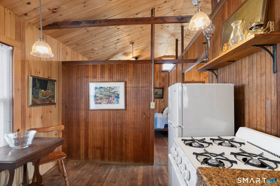 70-72 Lake View Avenue Photo 37