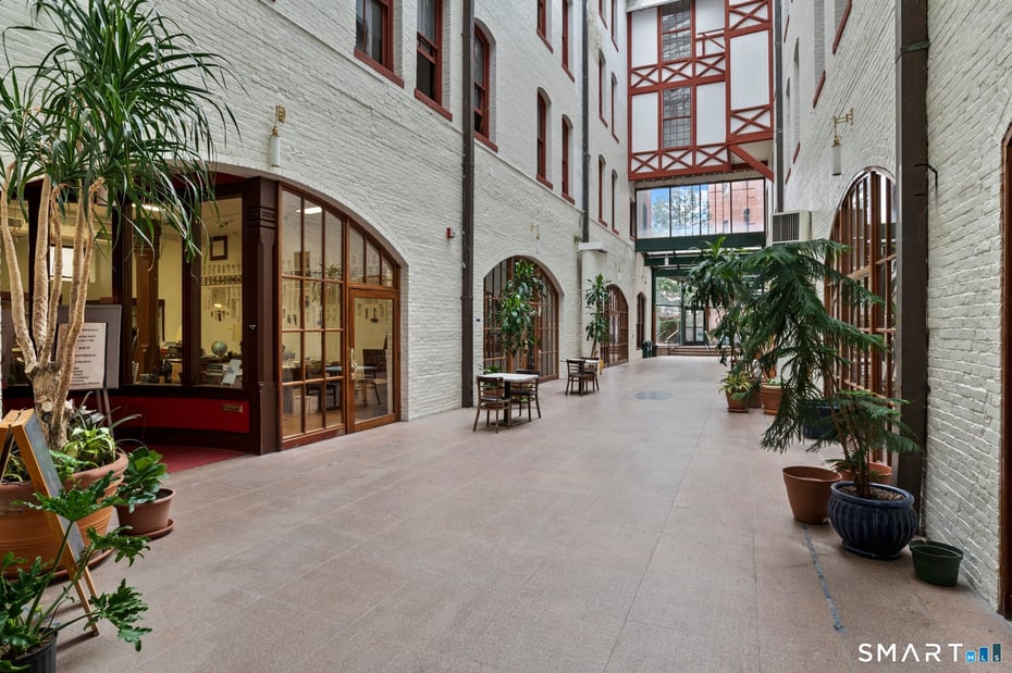 153 State Street Photo 9