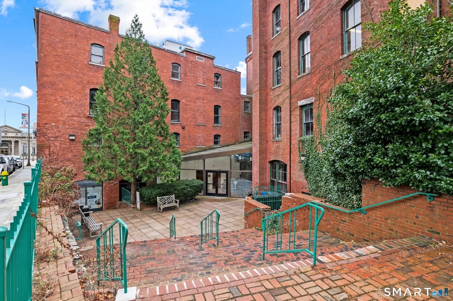 153 State Street Photo 29