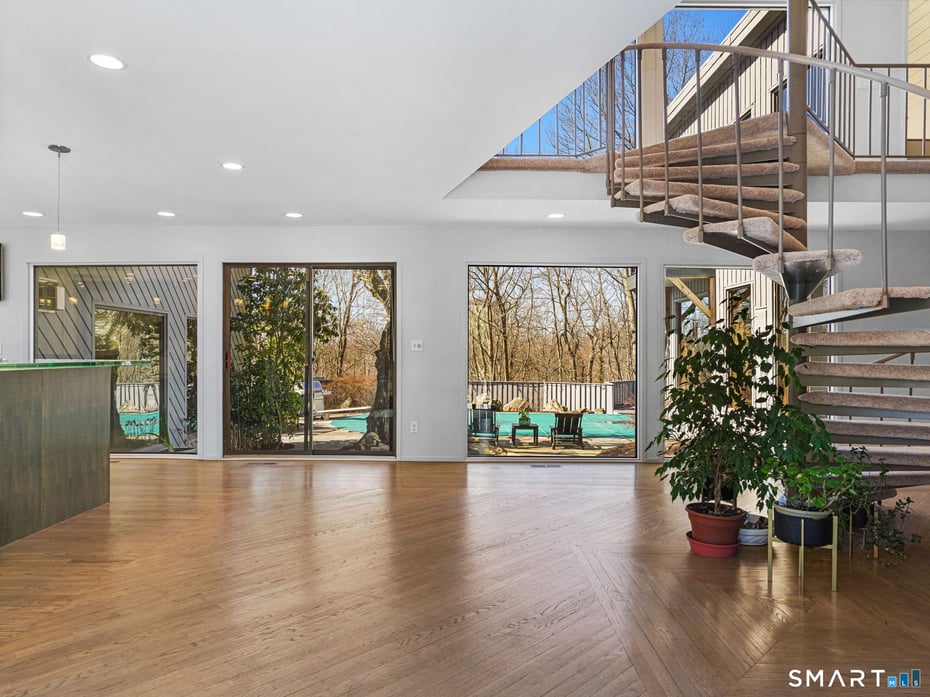 66 Dogwood Lane Photo 3