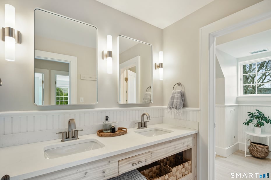 50 Roton Avenue Photo 24