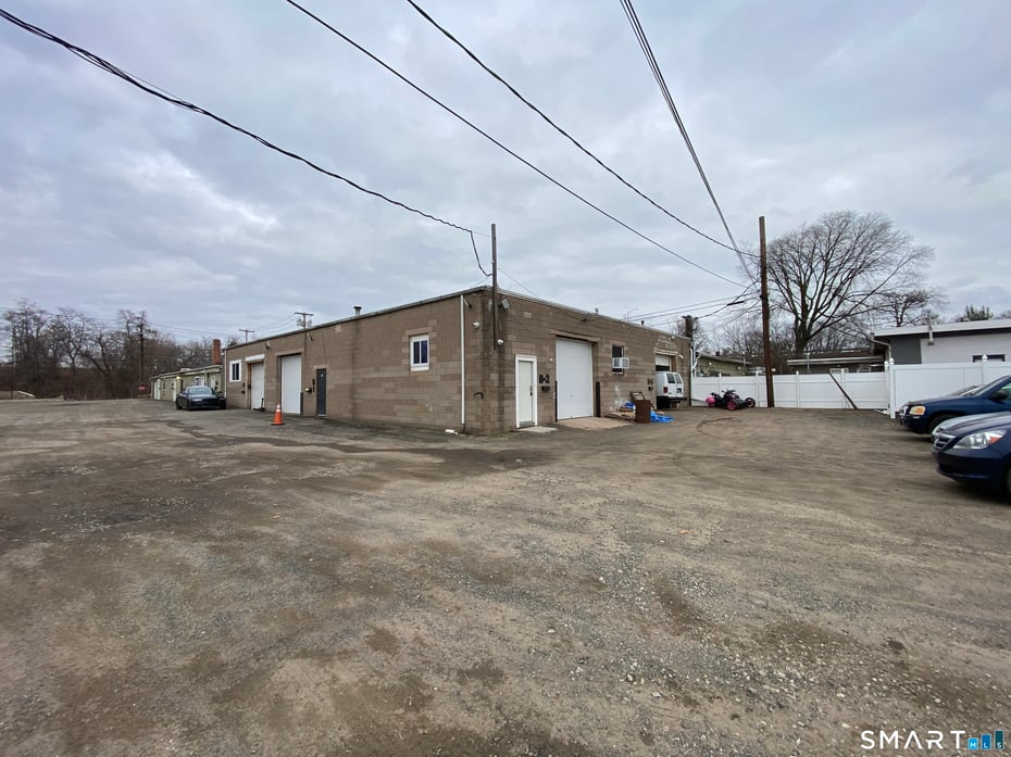 59 Old Broadway East Photo 9