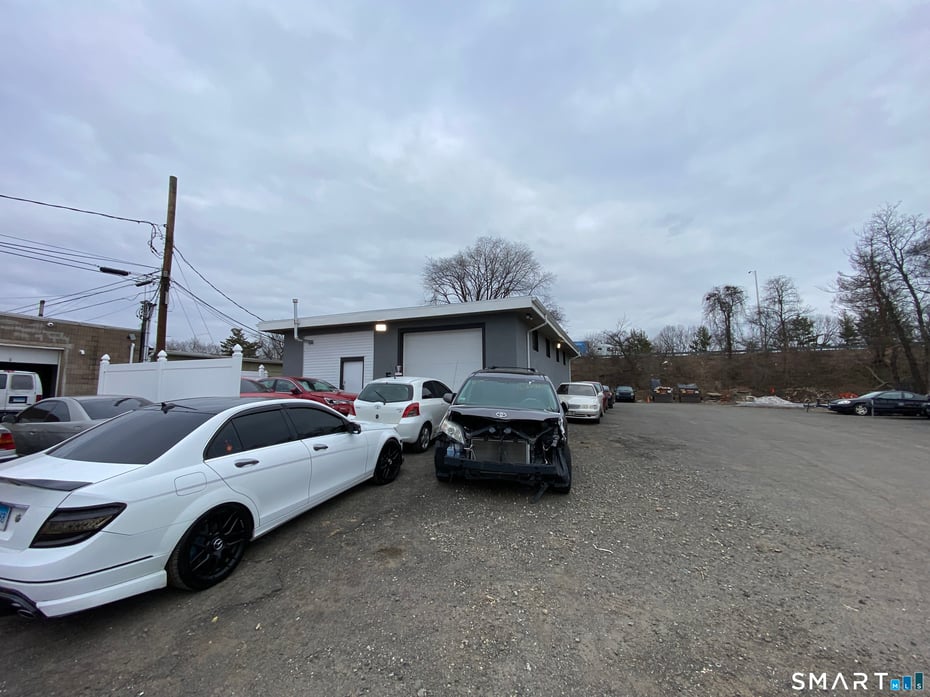 59 Old Broadway East Photo 11