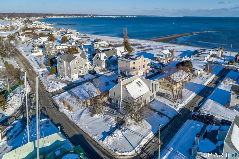 6 Leeway Drive Photo 2