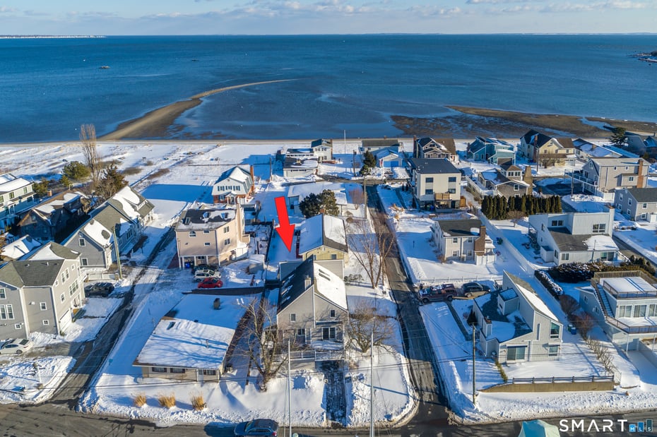 6 Leeway Drive Photo 3