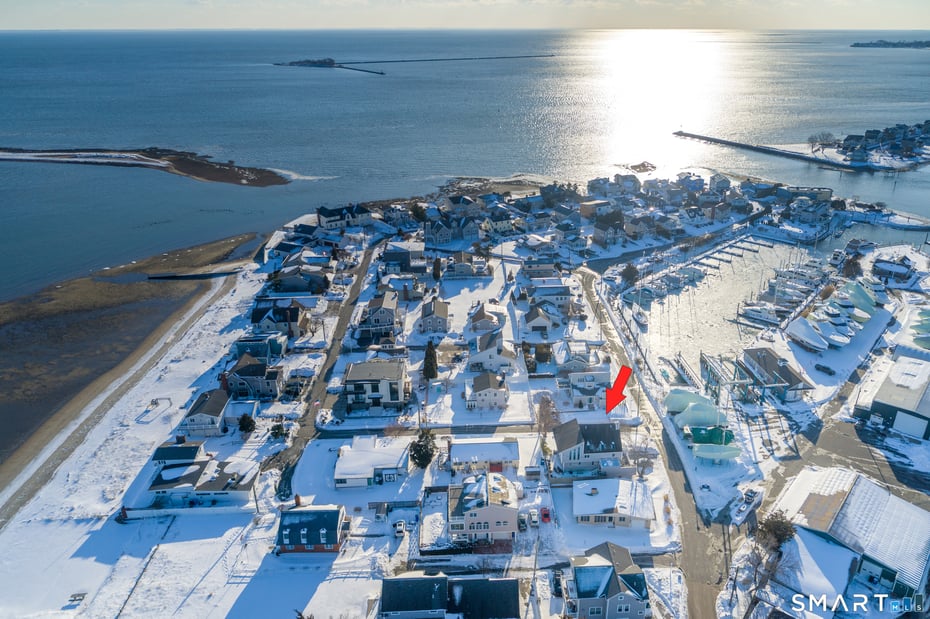 6 Leeway Drive Photo 4