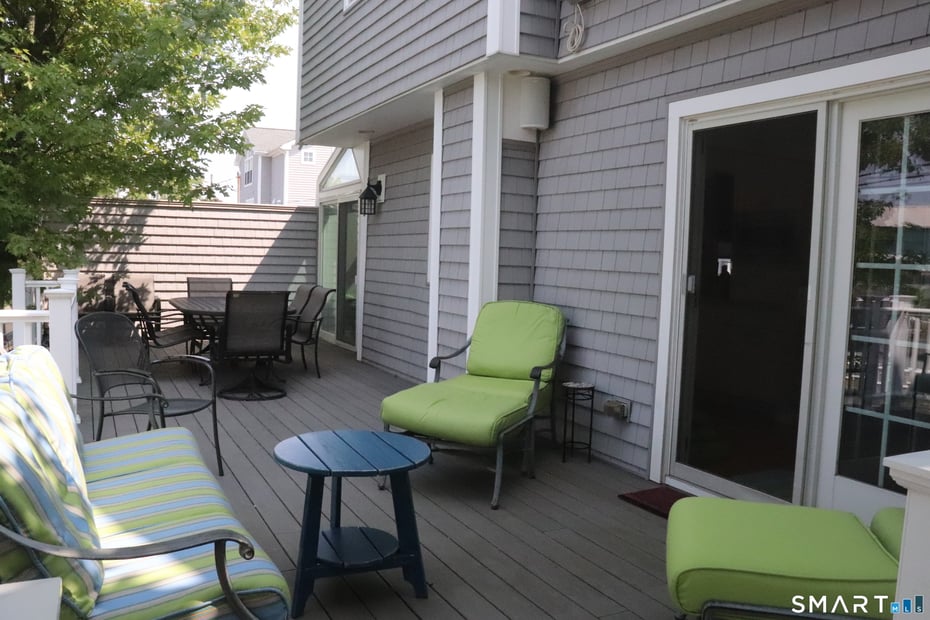 6 Leeway Drive Photo 8