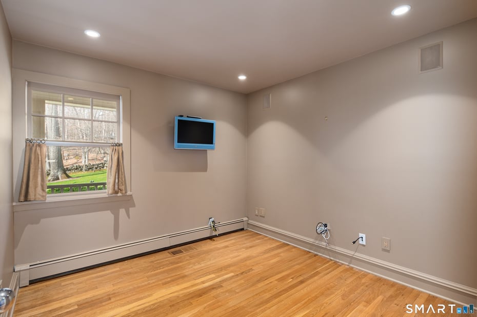 88 Bentwood Drive Photo 10