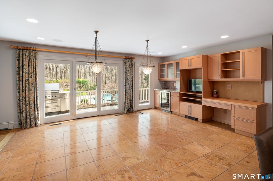 88 Bentwood Drive Photo 13