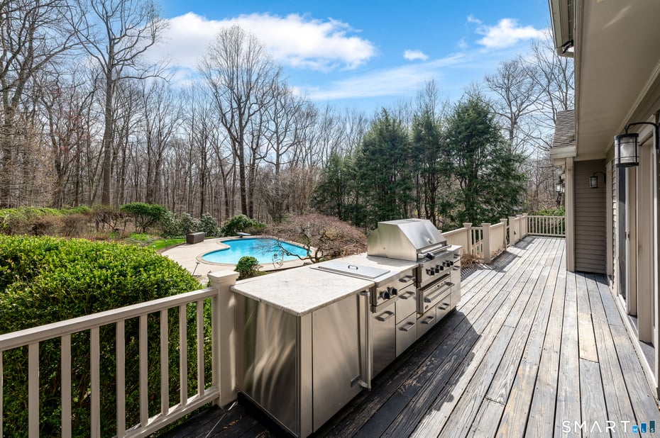 88 Bentwood Drive Photo 30