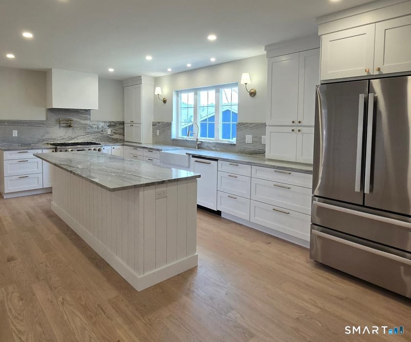 152 Davis Road Photo 5