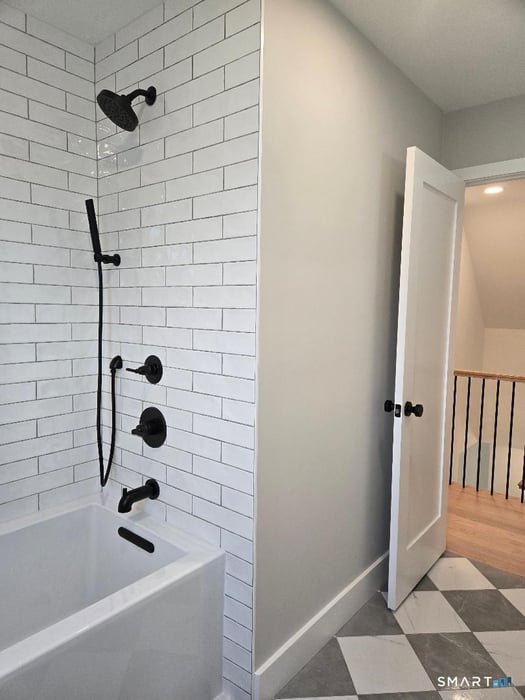 152 Davis Road Photo 18