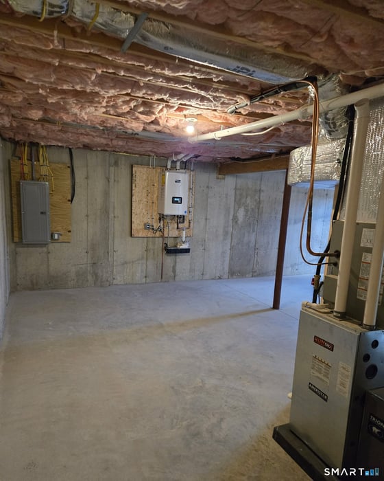 152 Davis Road Photo 27