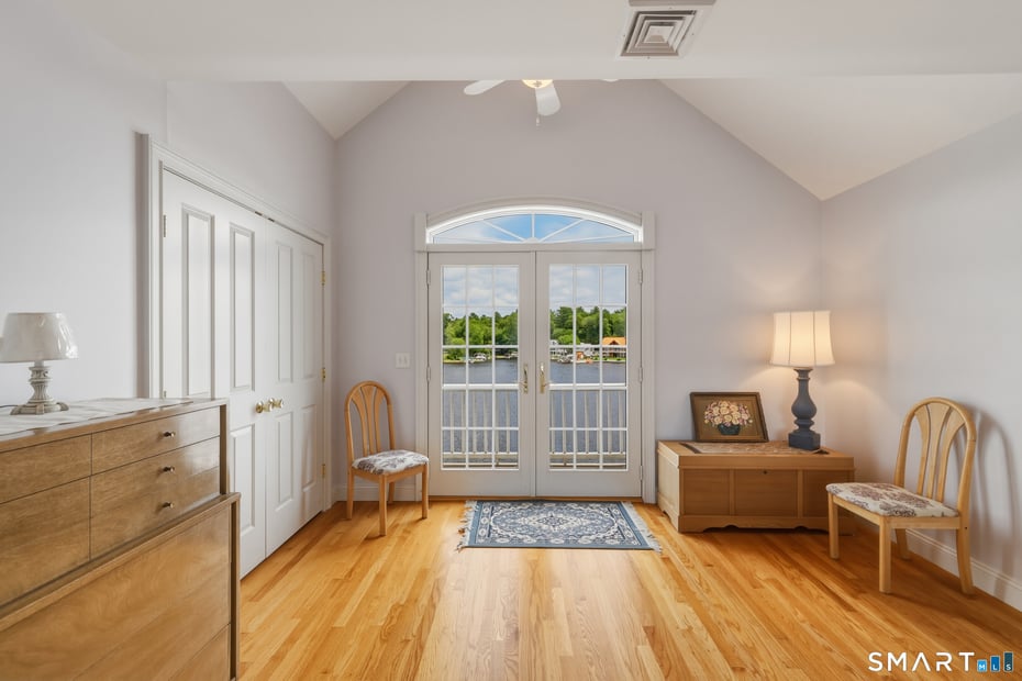 118 Kenwood Photo 23