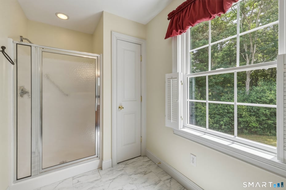 118 Kenwood Photo 40