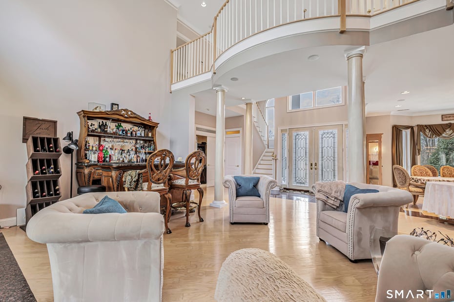 39 Golden Hill Lane Photo 5