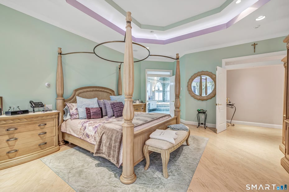 39 Golden Hill Lane Photo 10