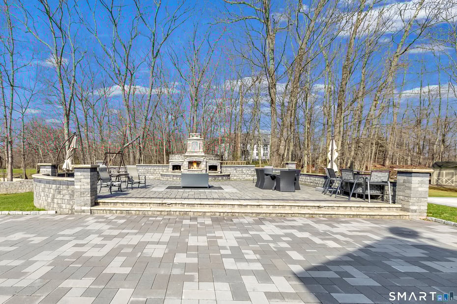 39 Golden Hill Lane Photo 38