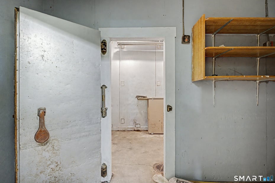 505 Old Colchester Road Photo 10