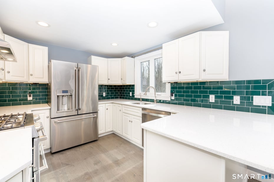 33 Pinewoods Drive Photo 3