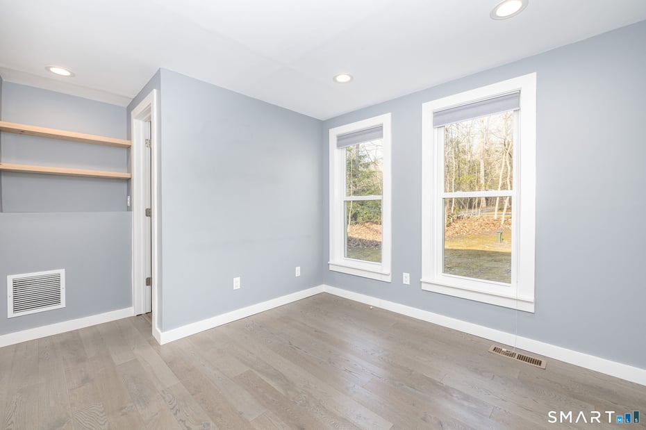 33 Pinewoods Drive Photo 15