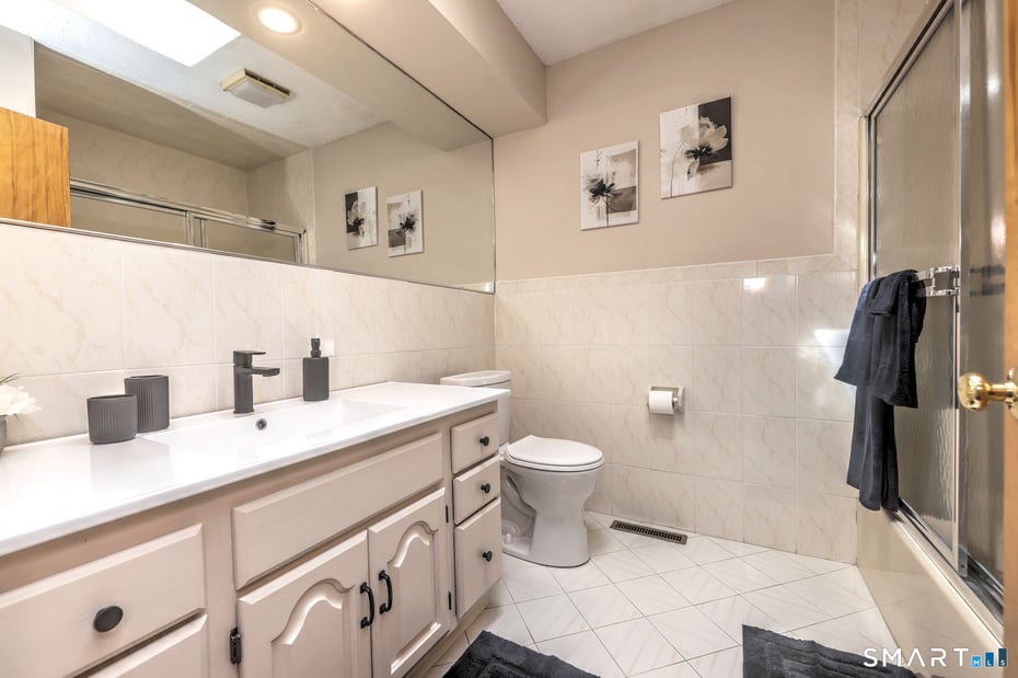 634 Aspen Lane Photo 12